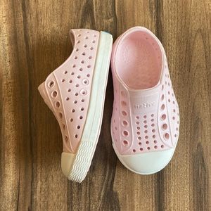 Native Jefferson Shoes light pink